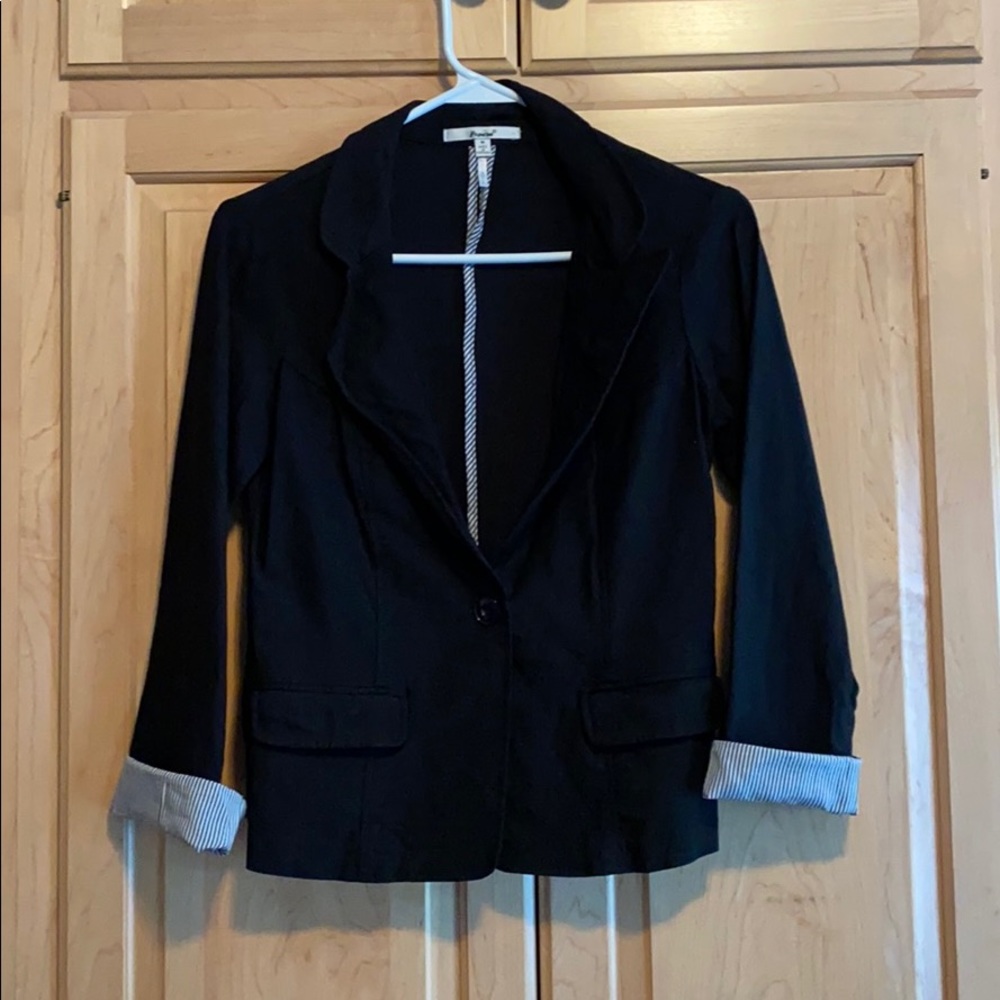 Black striped cuffed blazer size medium